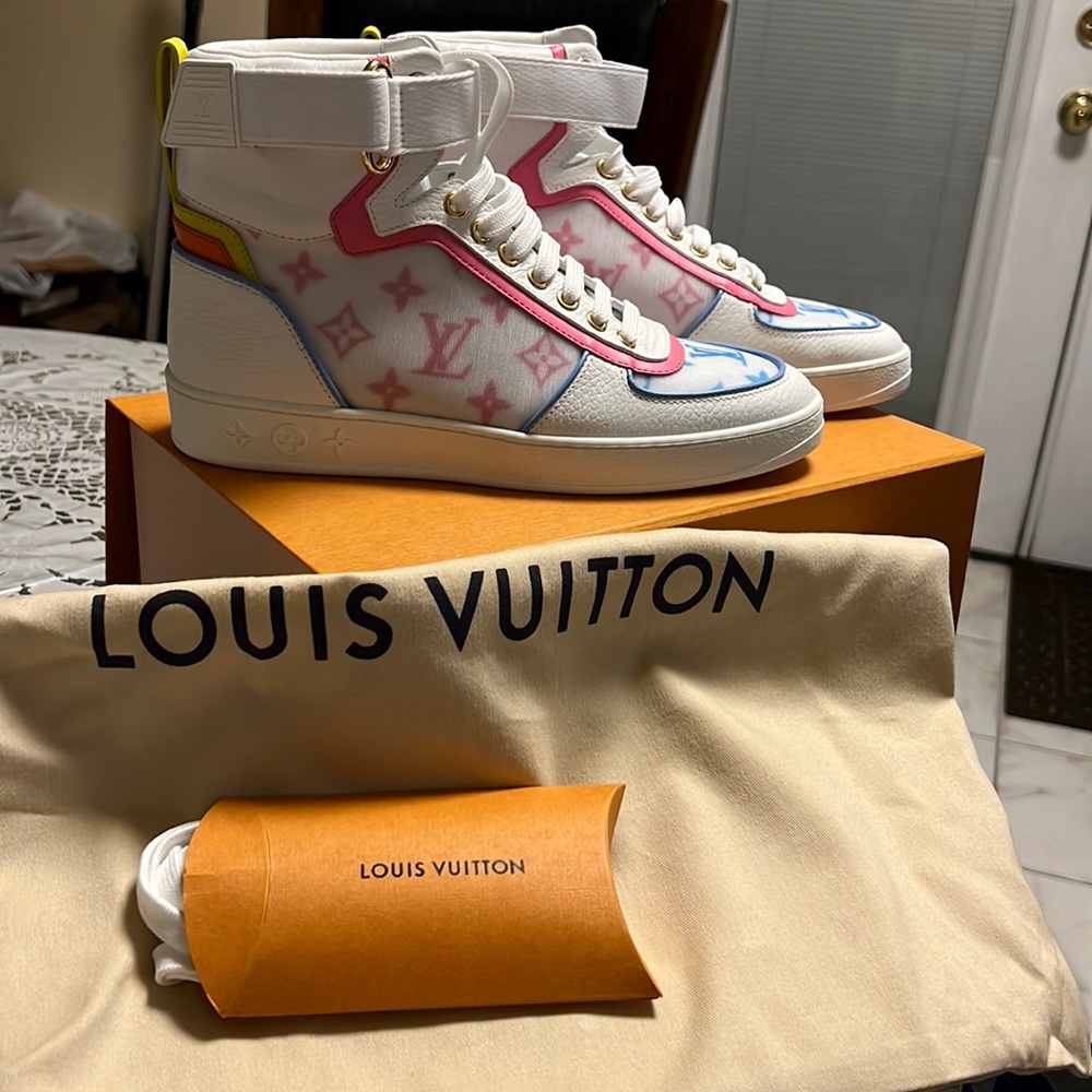 Louis Vuitton boombox sneaker 36.5 size